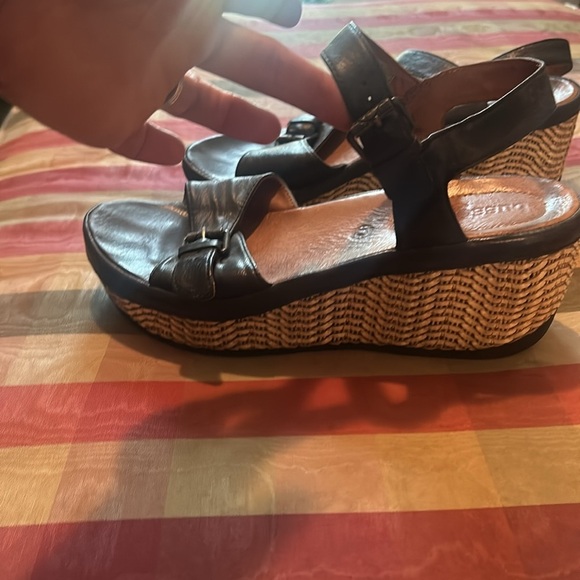 BUSSOLA Black Leather Sandals with Buckle Straps - Picture 2 of 5